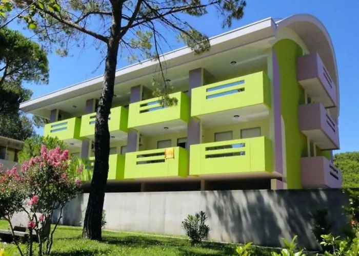 Apartment Sunlit Terrace Steps From The Sea