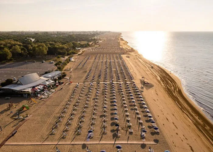 Sunlit Terrace Steps From The Sea *